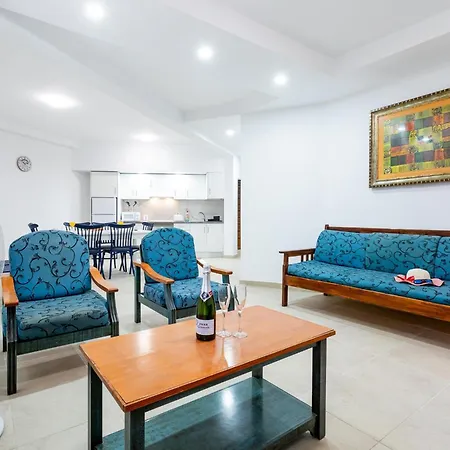 1h Mediterran Flores Apartment *