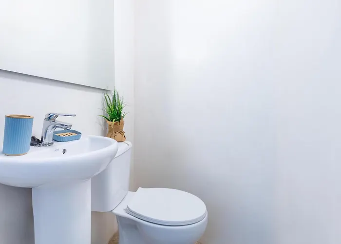 1h. Cozy Flores With Pool * Адехе