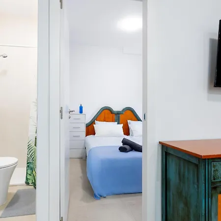 1h. Cozy Flores With Pool Apartmán