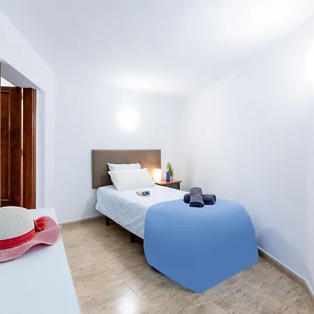 Apartmán 1h. Cozy Flores With Pool *